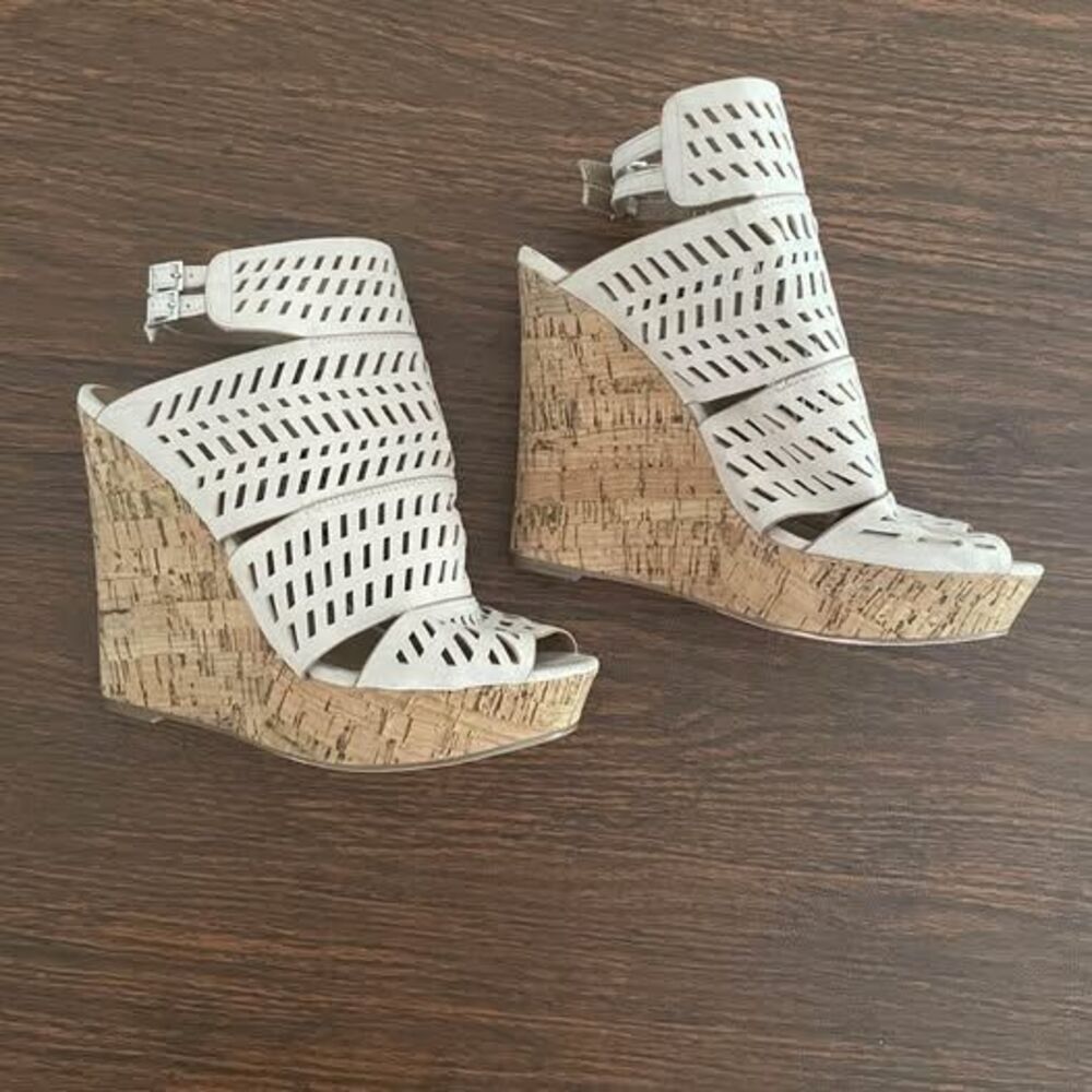 CHARLES by Charles David Wedge Cork Heel Open Toe Size 8 Off White/Cream